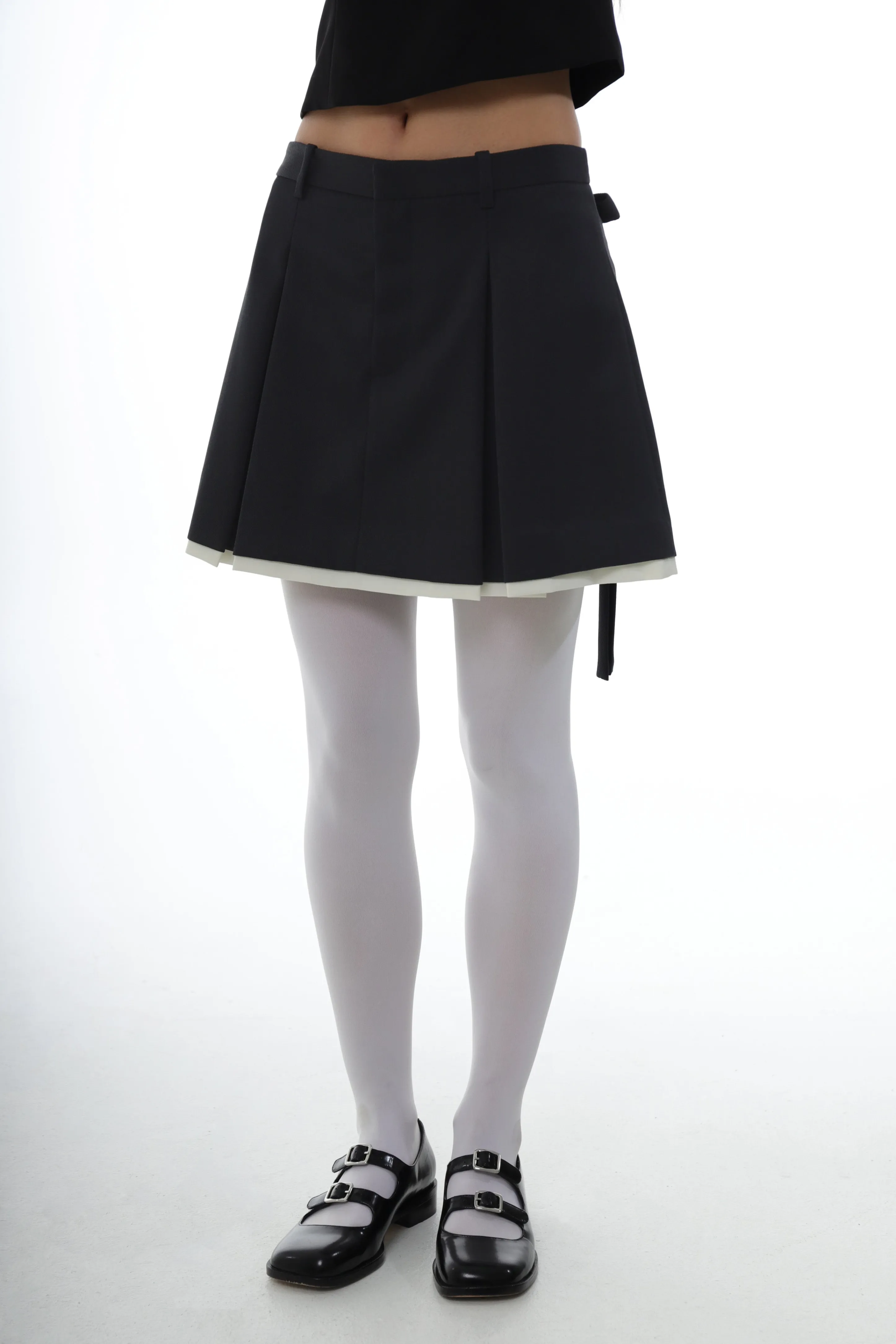 BARLOWE SKIRT IN BLACK