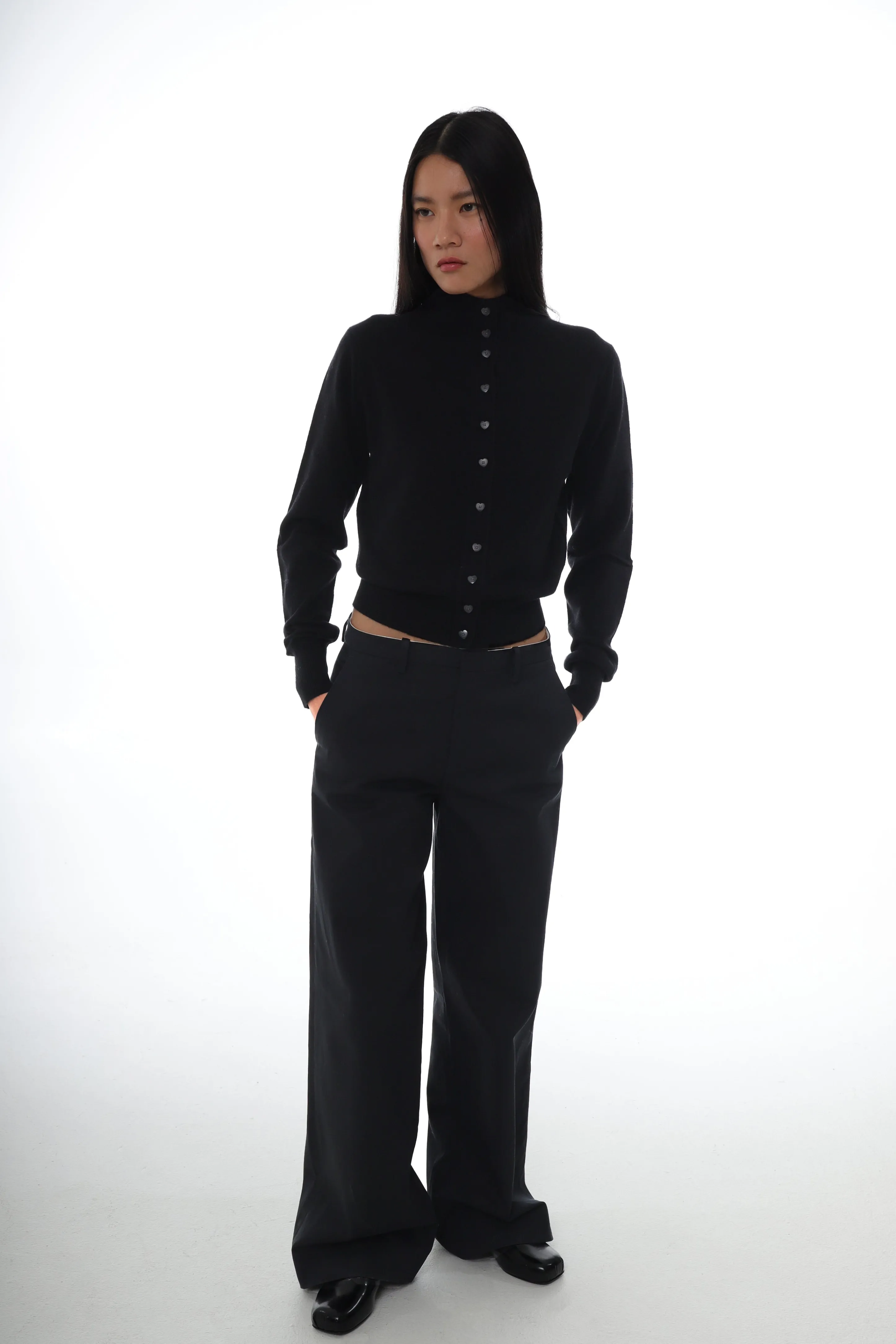BOUIE CARDIGAN IN BLACK