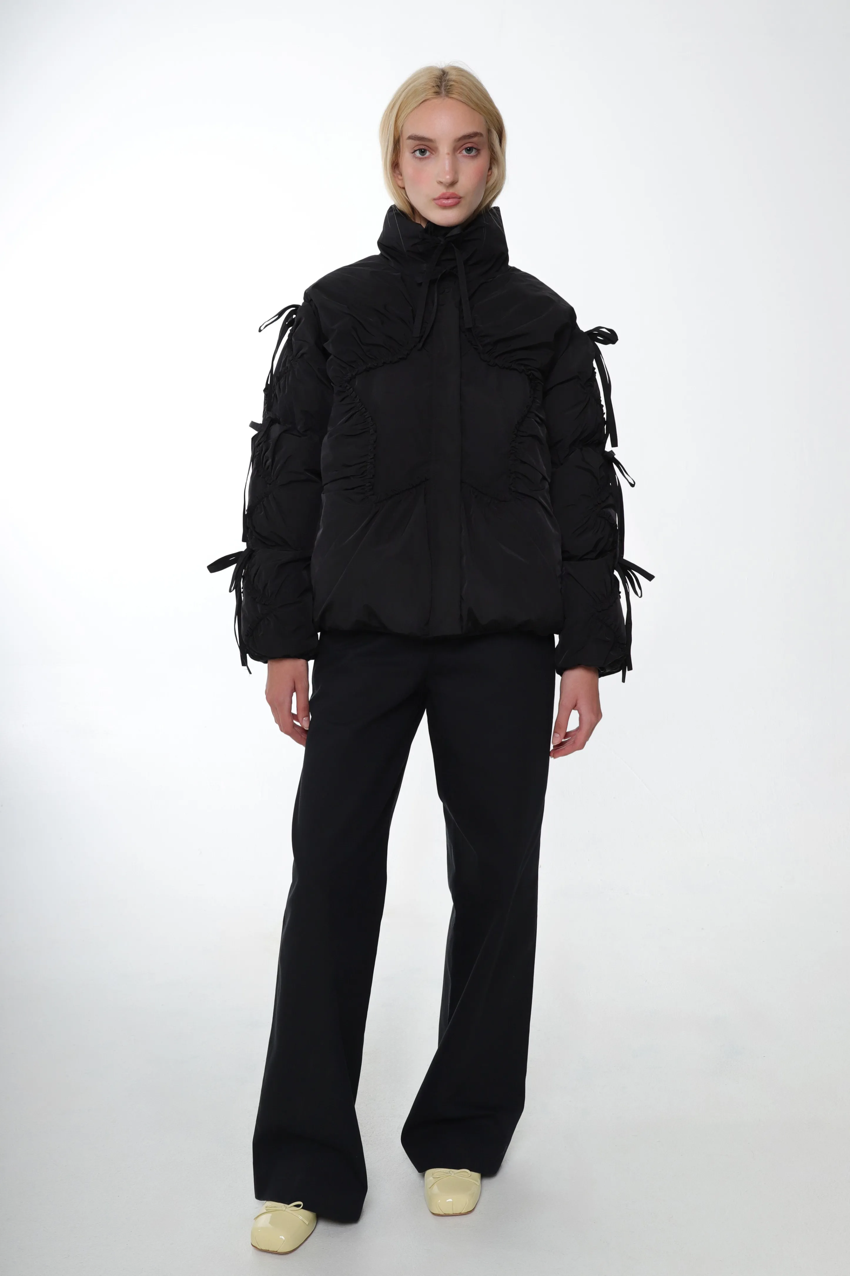 ETOILE PUFFER IN BLACK