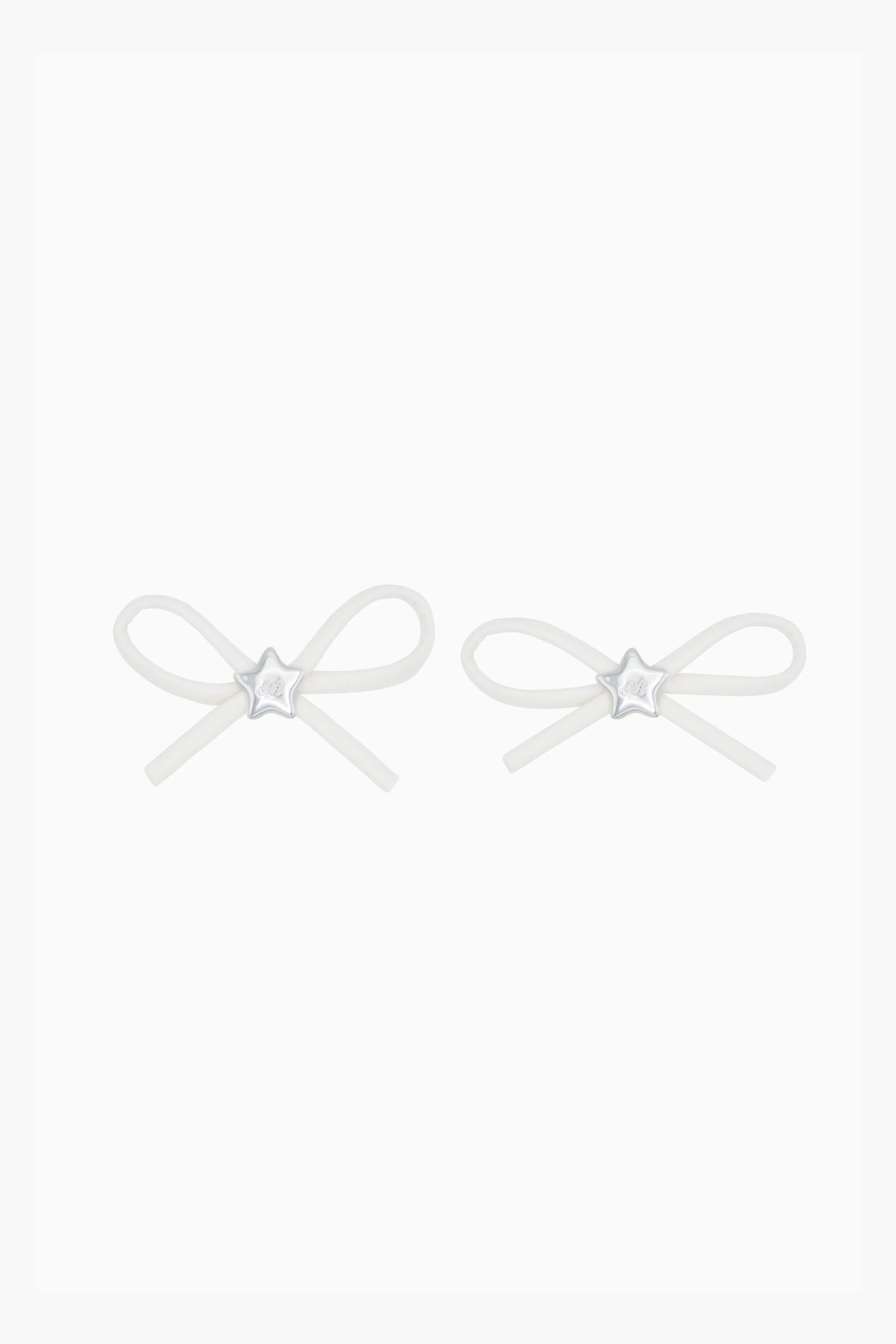 UME EARRINGS IN WHITE